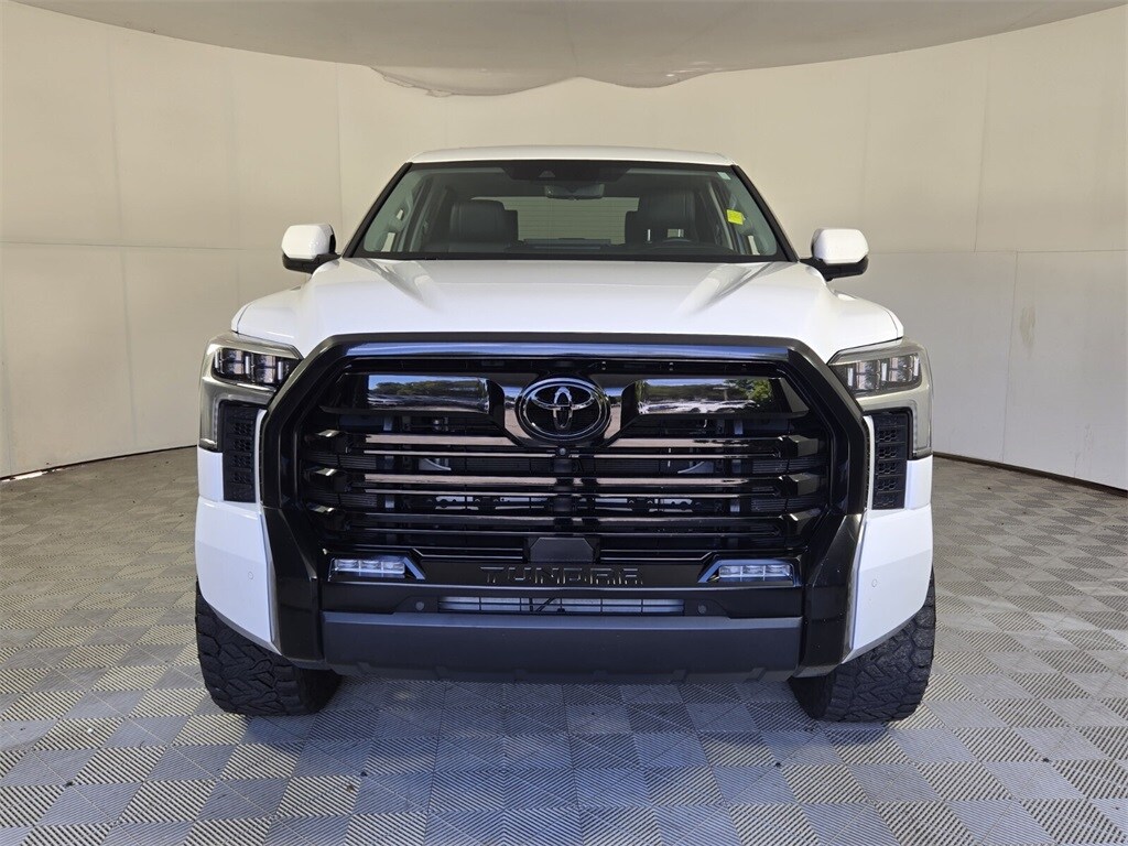 2023 Toyota Tundra Limited CrewMax photo 3
