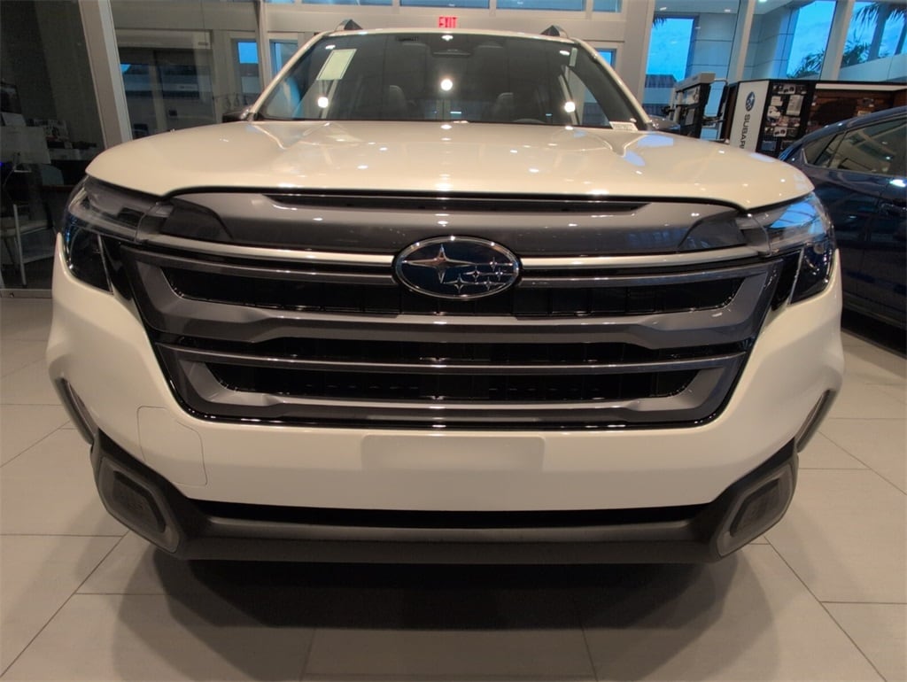 New 2025 Subaru Forester Hybrid Limited SUV