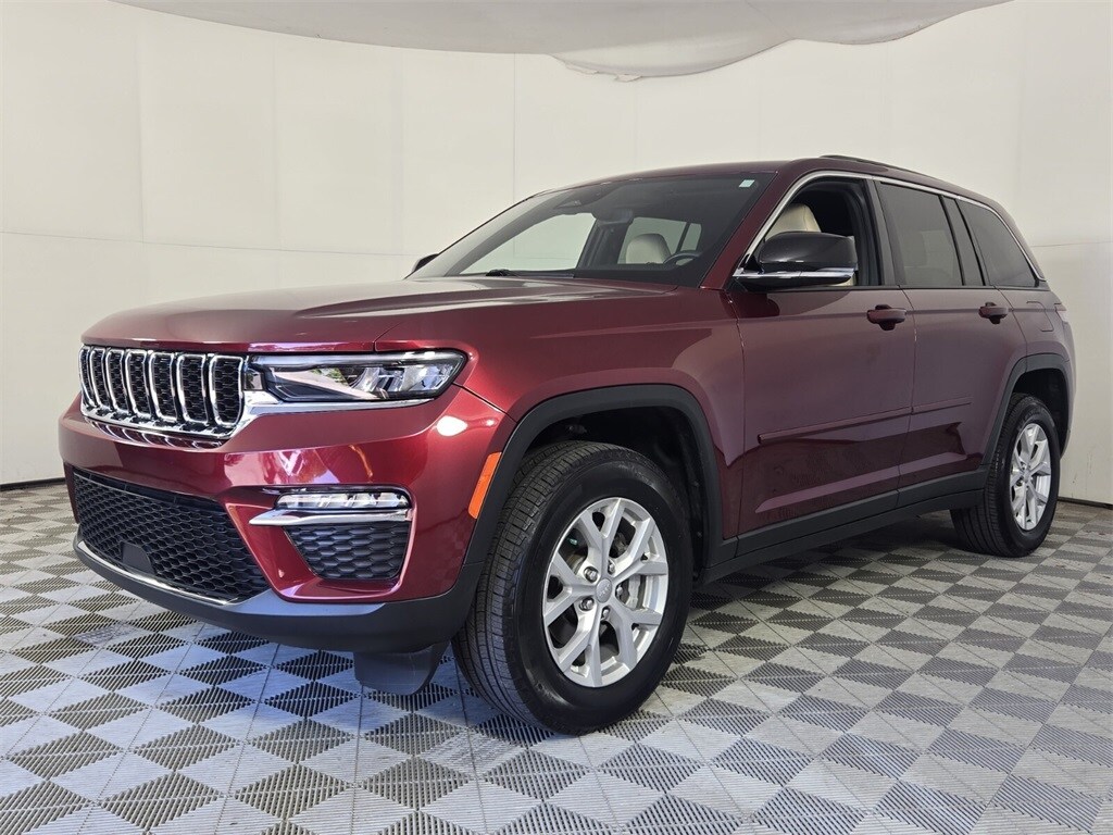 2023 Jeep Grand Cherokee Limited photo 2