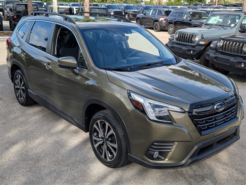 2022 Subaru Forester Limited photo 2