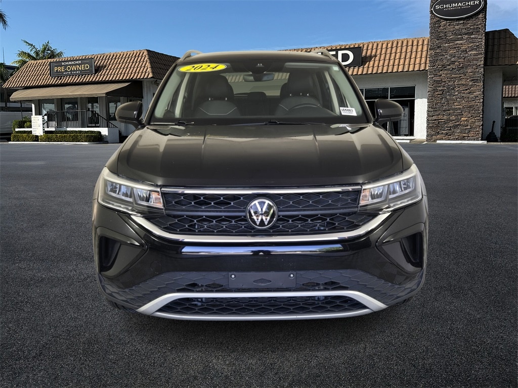 Used 2024 Volkswagen Taos 1.5T SE SUV