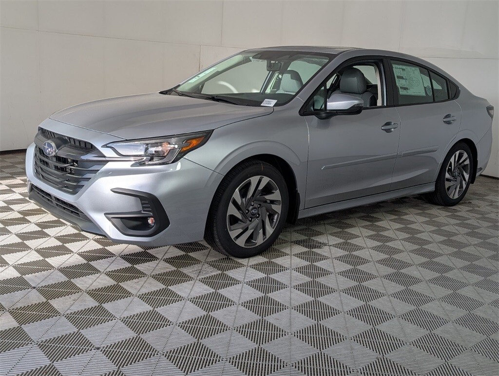 2025 Subaru Legacy Limited photo 4