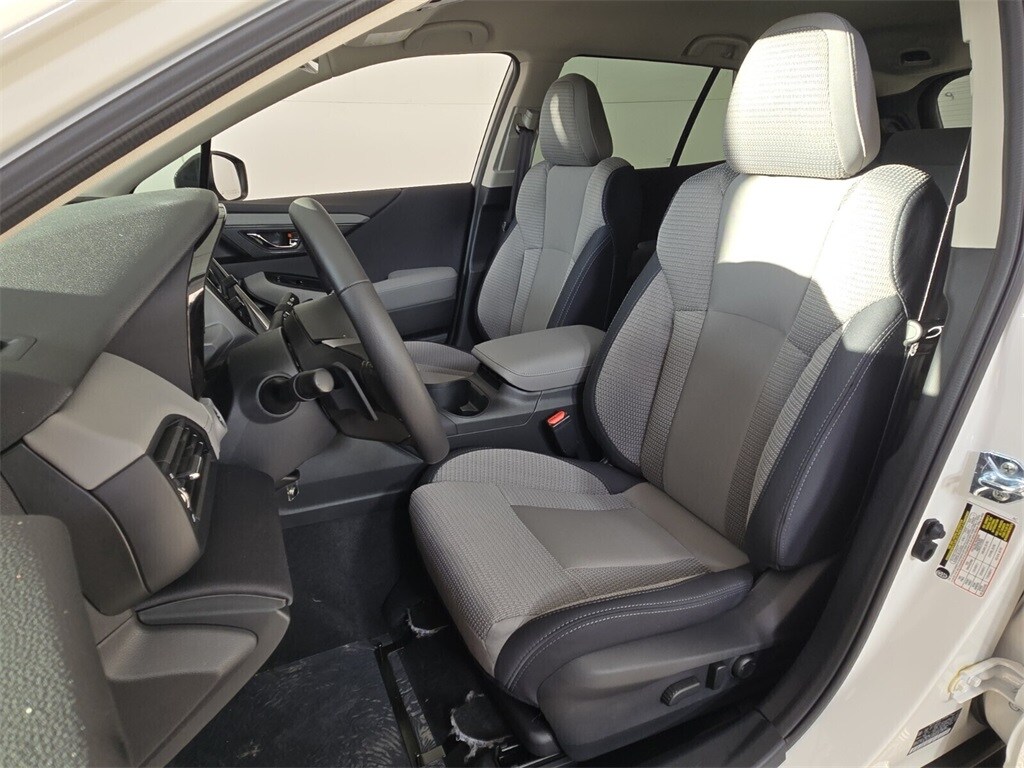 2025 Subaru Outback Premium photo 2