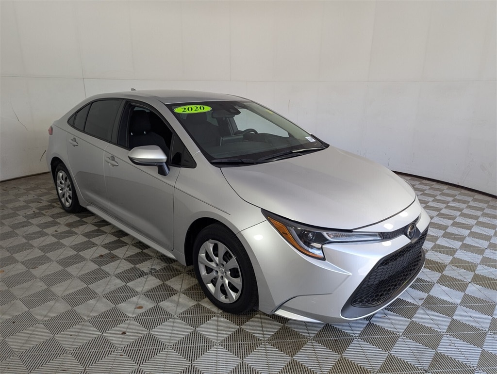 Used 2020 Toyota Corolla LE with VIN 5YFEPRAE5LP083841 for sale in Delray Beach, FL