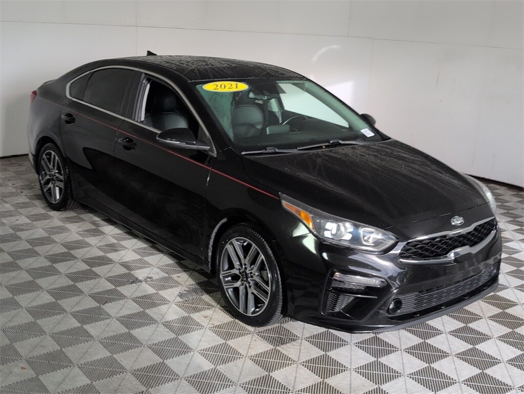 2021 Kia Forte EX photo 2
