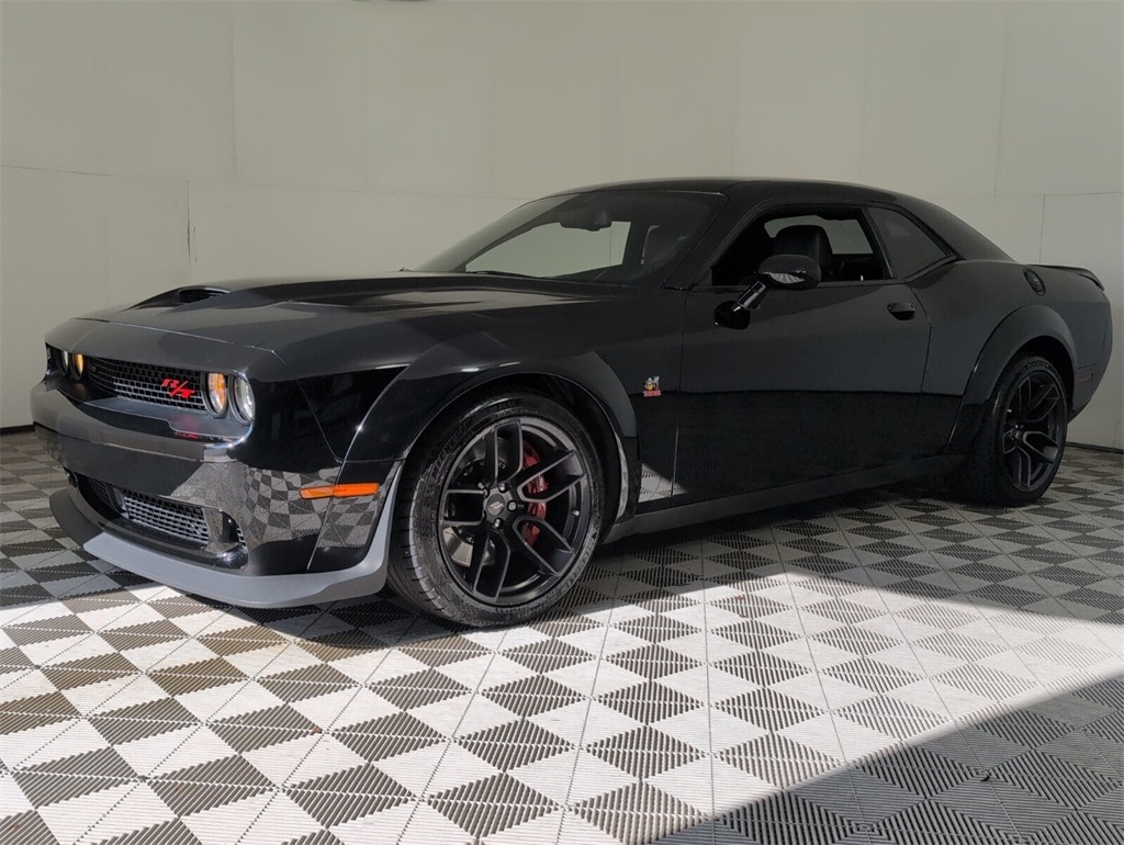 2021 Dodge Challenger R/T Scat Pack Widebody photo 2