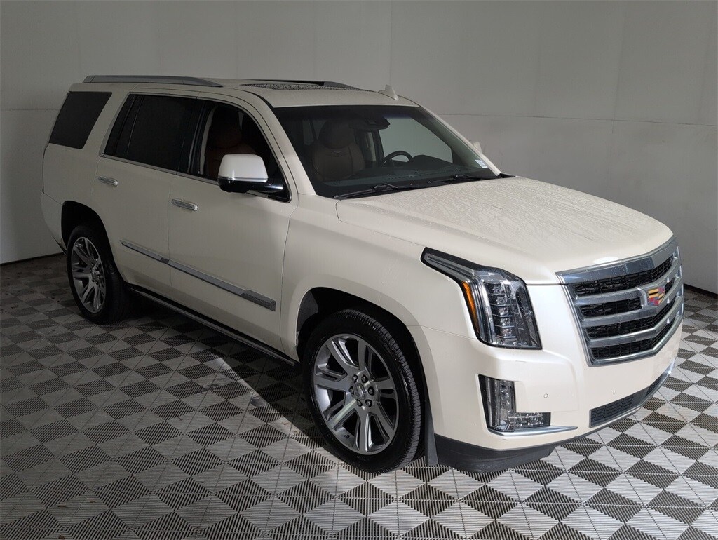 2015 Cadillac Escalade Premium photo 2
