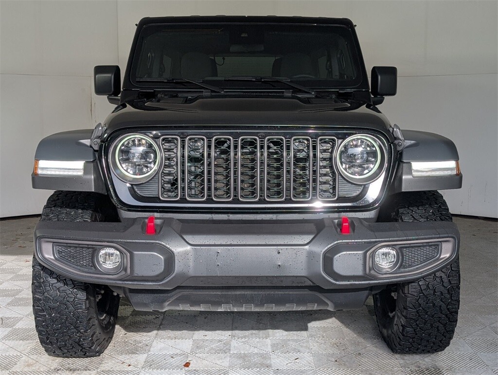 2024 Jeep Wrangler Rubicon photo 3