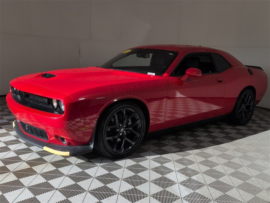 2023 Dodge Challenger GT photo 4