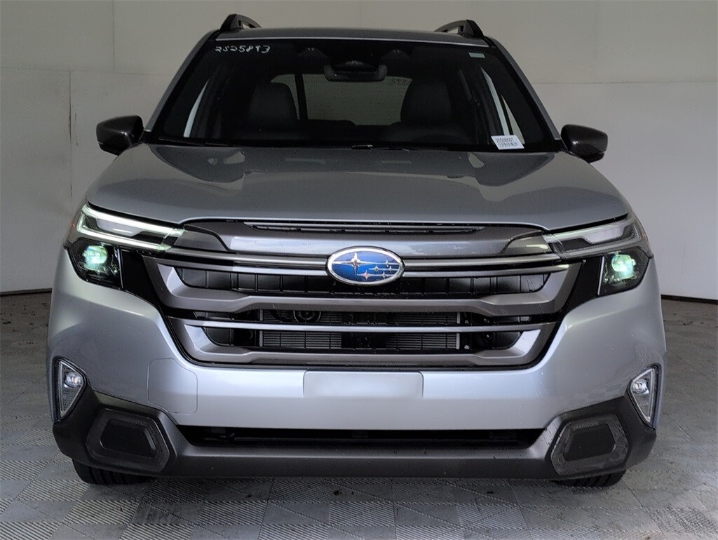 2025 Subaru Forester Limited photo 3