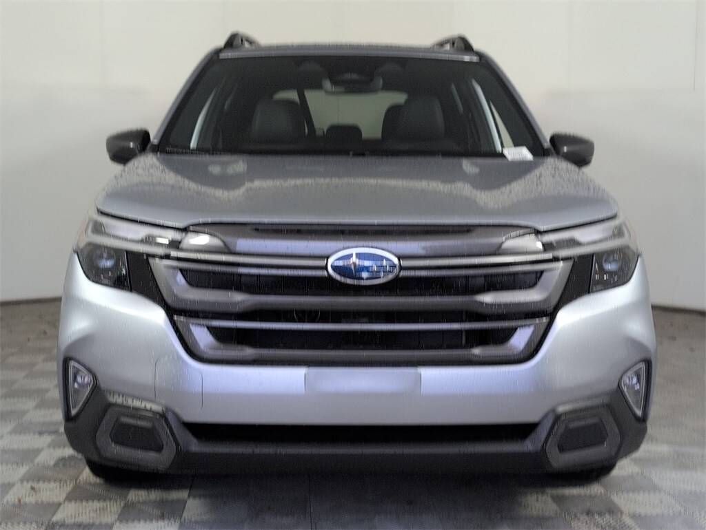 2025 Subaru Forester Limited photo 3