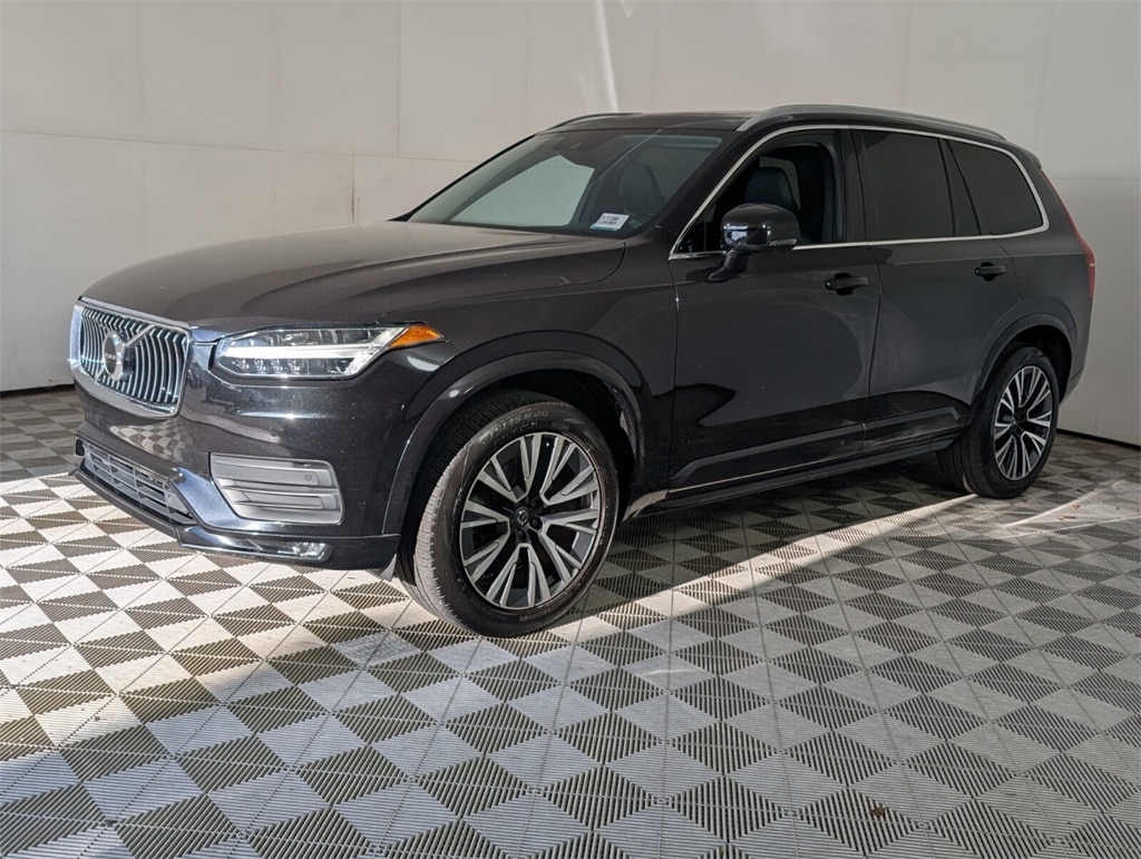 2020 Volvo XC90 T6 Momentum photo 3