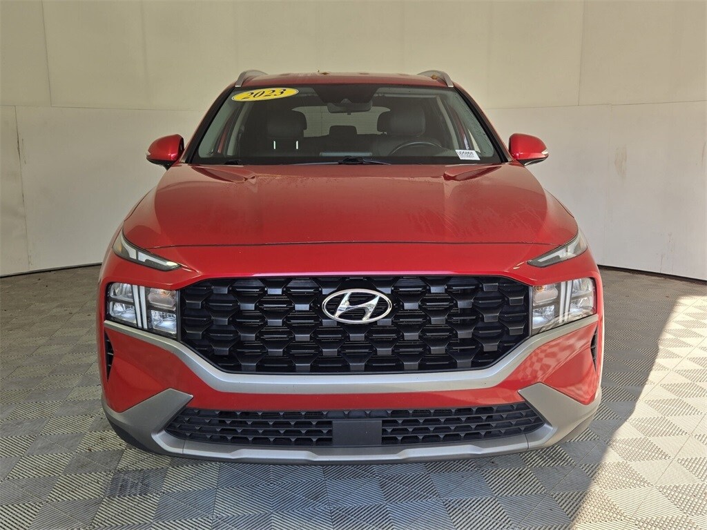 2023 Hyundai Santa Fe SEL photo 2