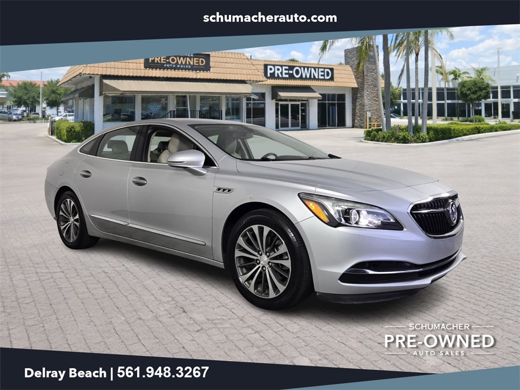 2017 Buick LaCrosse Essence's photo