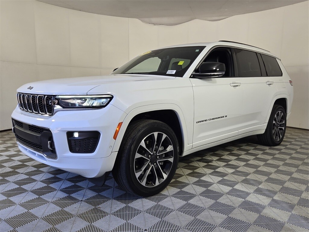 2021 Jeep Grand Cherokee Overland photo 4