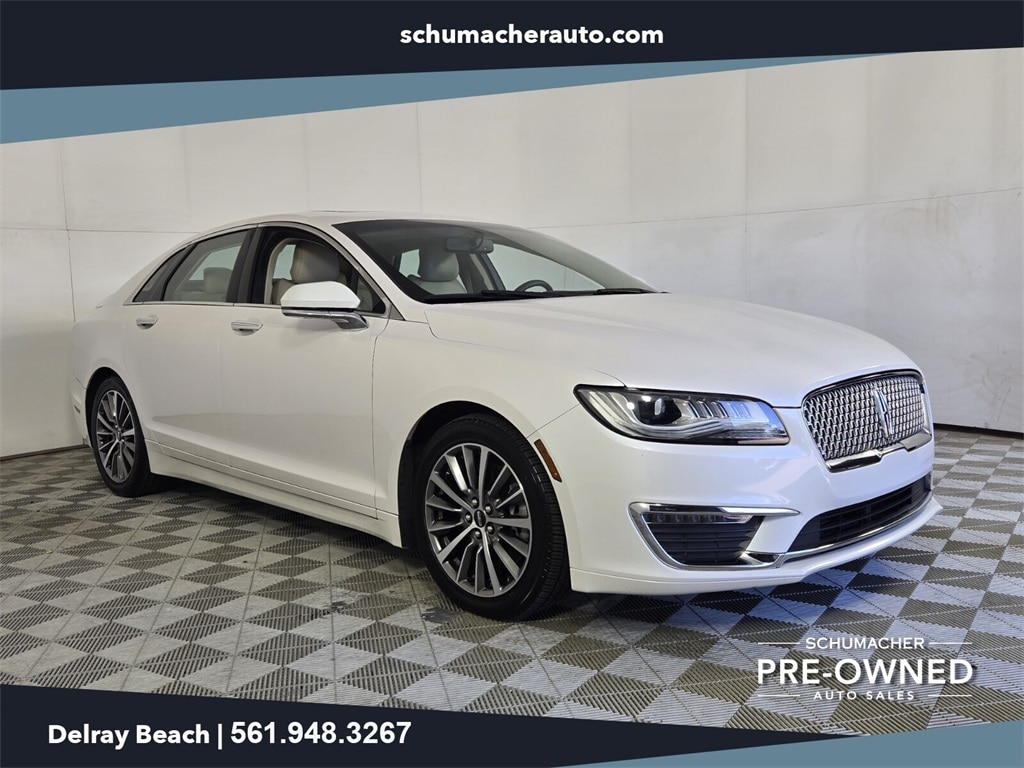 2017 Lincoln MKZ Select's photo