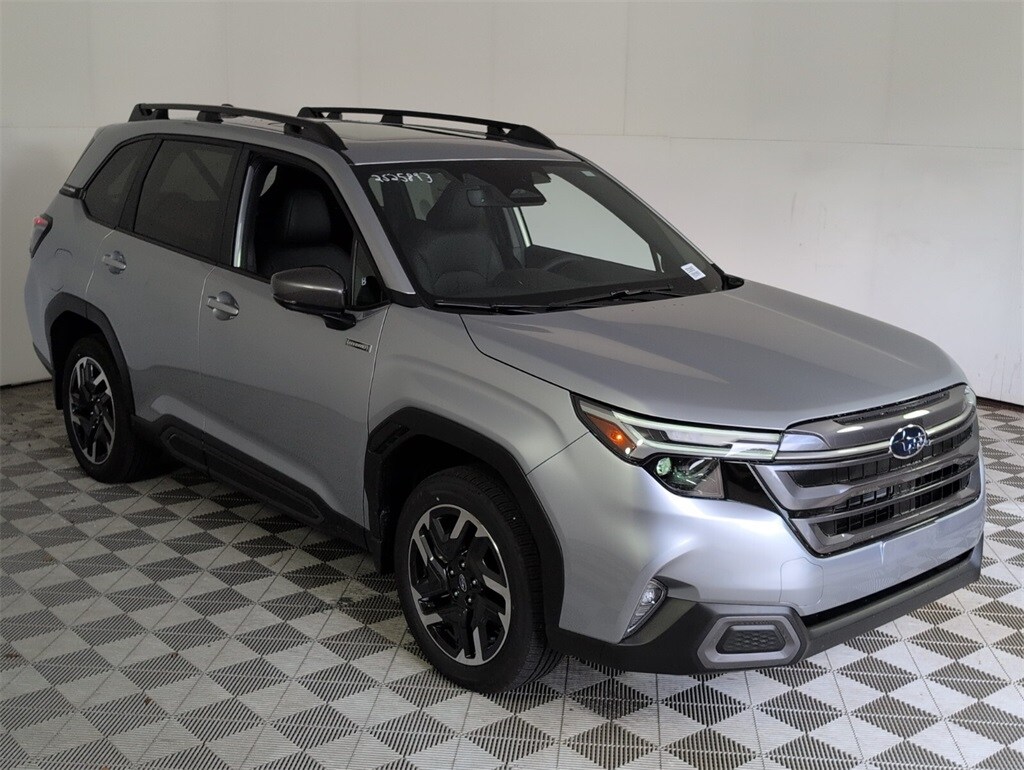 2025 Subaru Forester Limited photo 2