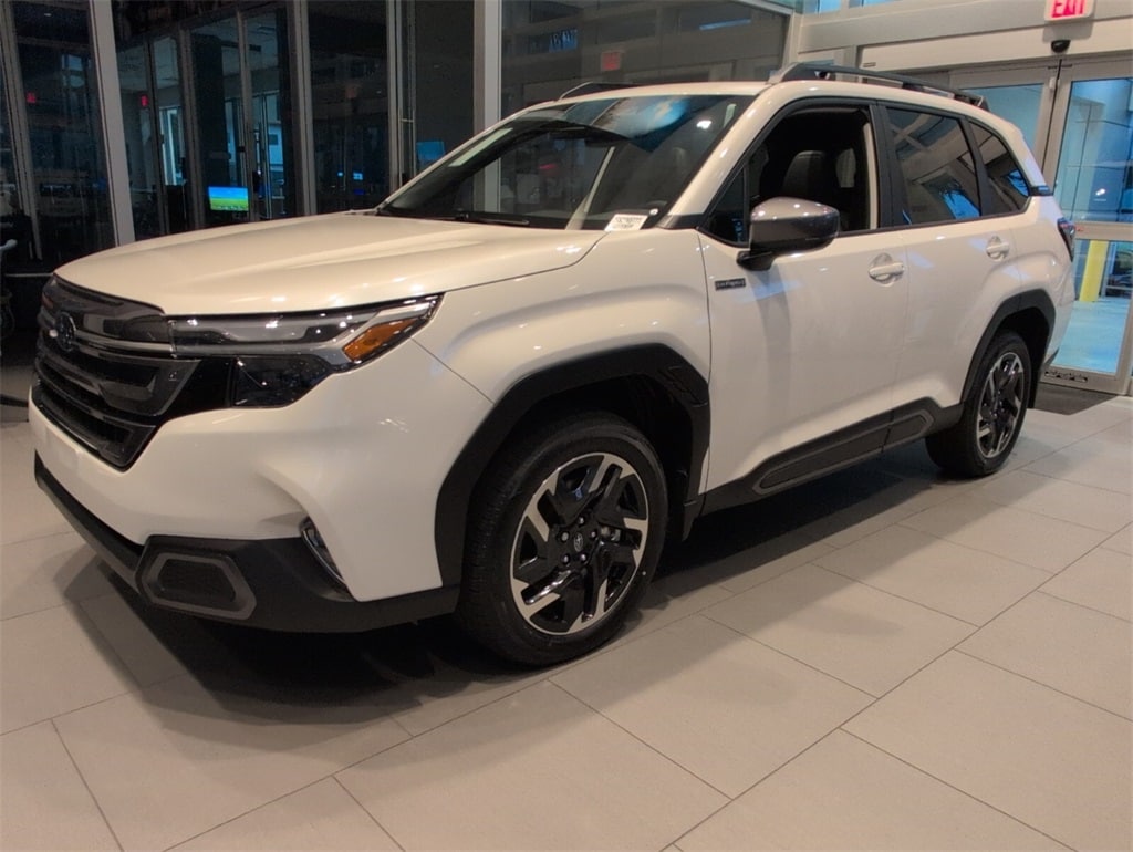 New 2025 Subaru Forester Hybrid Limited SUV