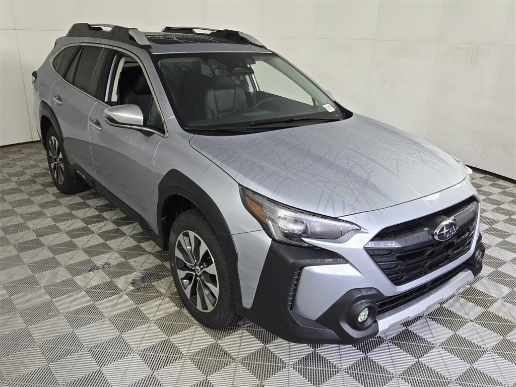 2025 Subaru Outback Touring photo 2