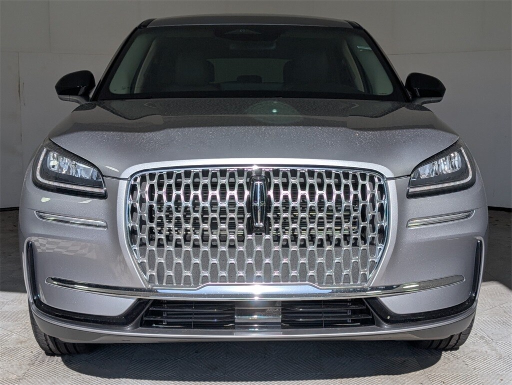 2024 Lincoln Corsair Premiere photo 2
