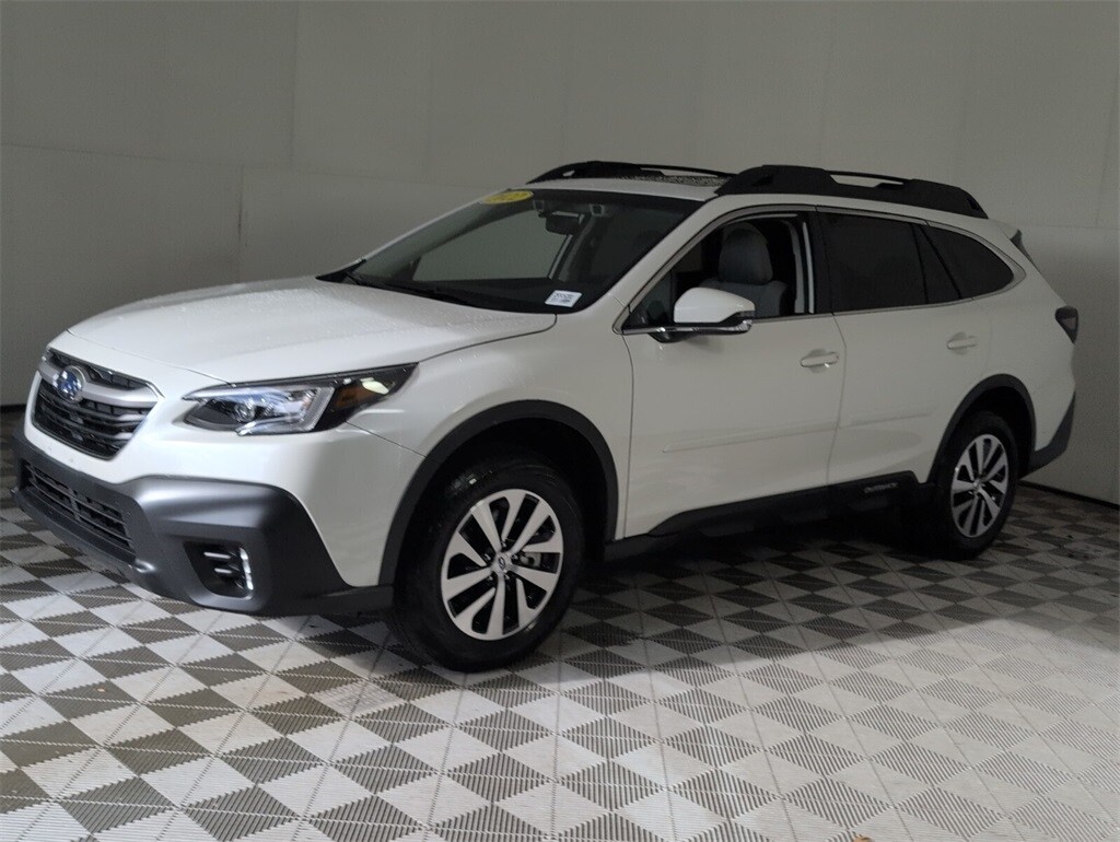 2022 Subaru Outback Premium photo 3