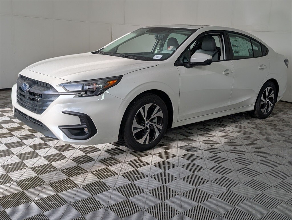 2025 Subaru Legacy Premium photo 4