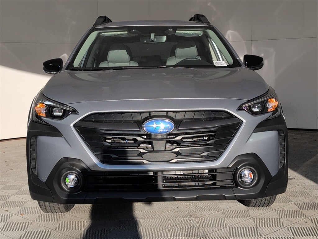 2025 Subaru Outback Premium photo 3