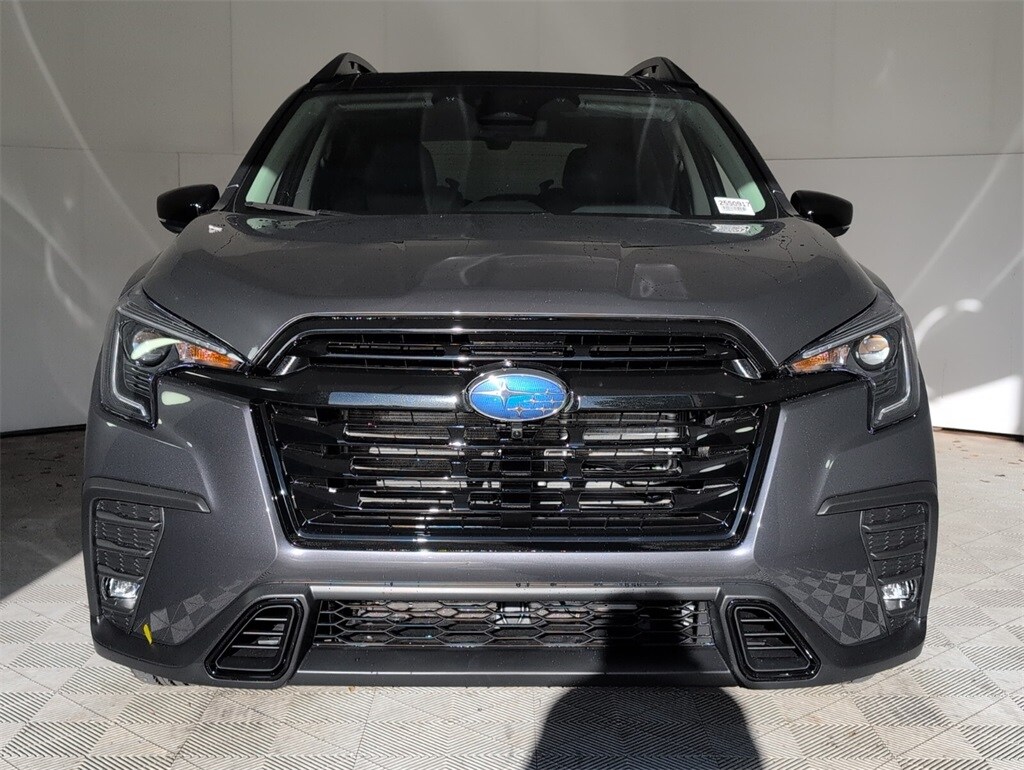 2025 Subaru Ascent Onyx Edition Touring photo 2
