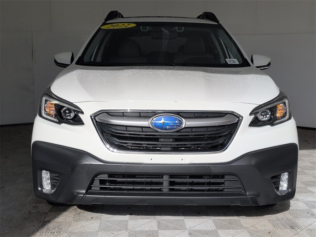 2022 Subaru Outback Premium photo 2