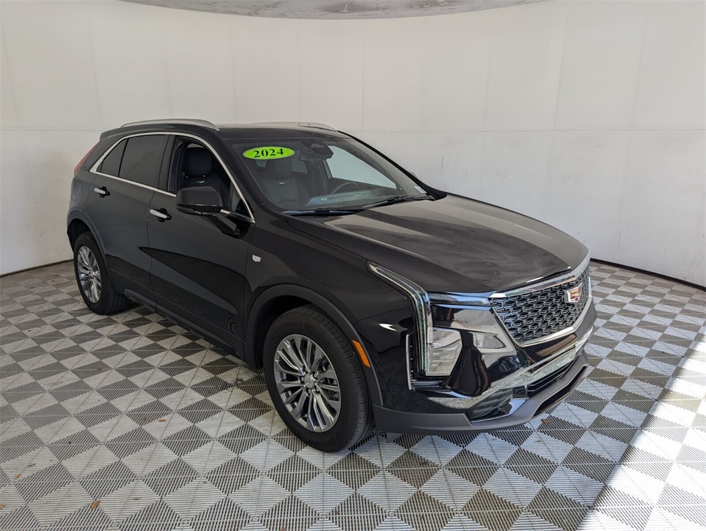 Used 2024 Cadillac XT4 Premium Luxury with VIN 1GYFZCR48RF118938 for sale in Delray Beach, FL