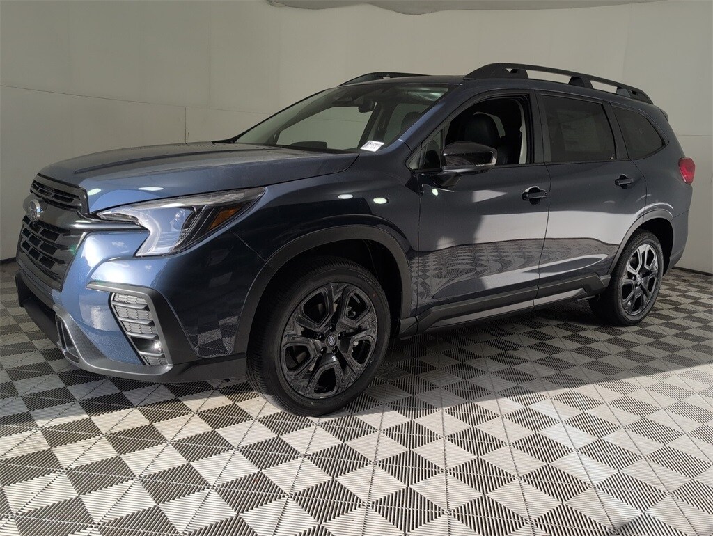 2025 Subaru Ascent Onyx Edition Touring photo 3