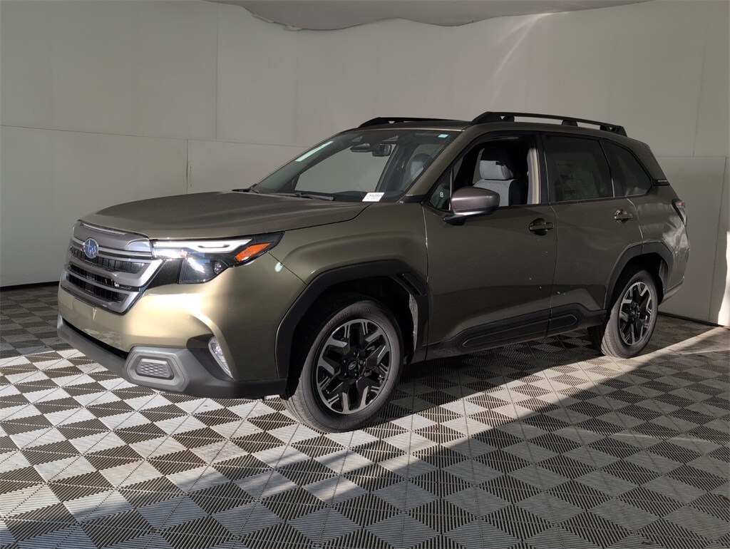 2025 Subaru Forester Premium photo 4