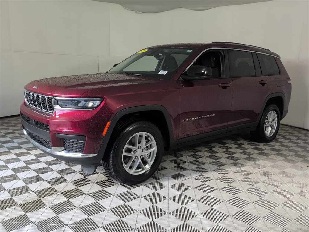 Used 2023 Jeep Grand Cherokee L Laredo SUV