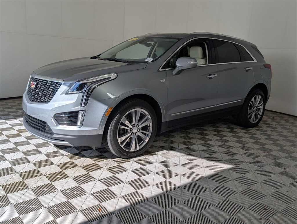 2024 Cadillac XT5 Premium Luxury photo 3