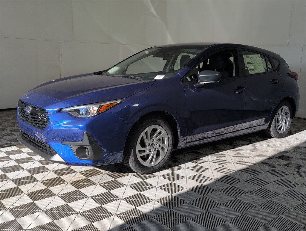 2025 Subaru Impreza Base photo 3