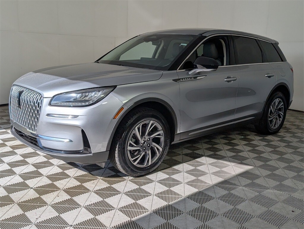 2024 Lincoln Corsair Premiere photo 3