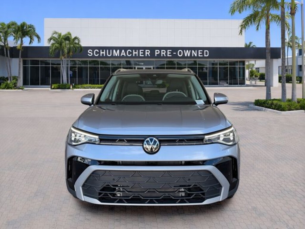 Used 2025 Volkswagen Taos 1.5T SE SUV
