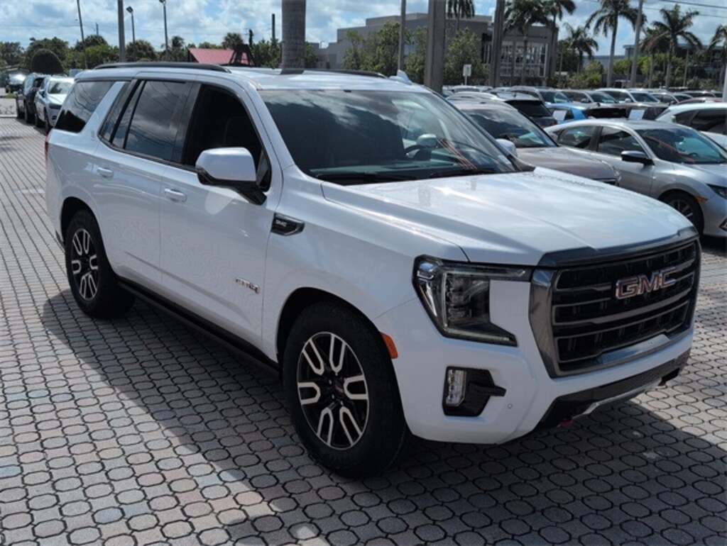 Used 2024 GMC Yukon AT4 SUV