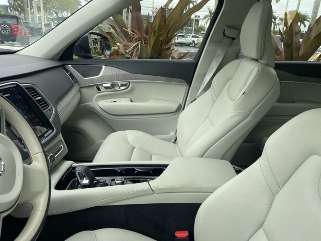 Used 2023 Volvo XC90 B6 Core SUV