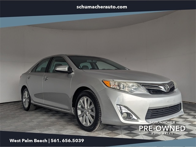 2014 Toyota Camry XLE's photo