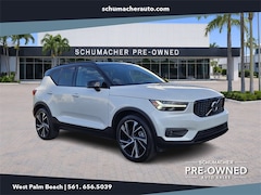 2021 Volvo XC40 R-Design SUV