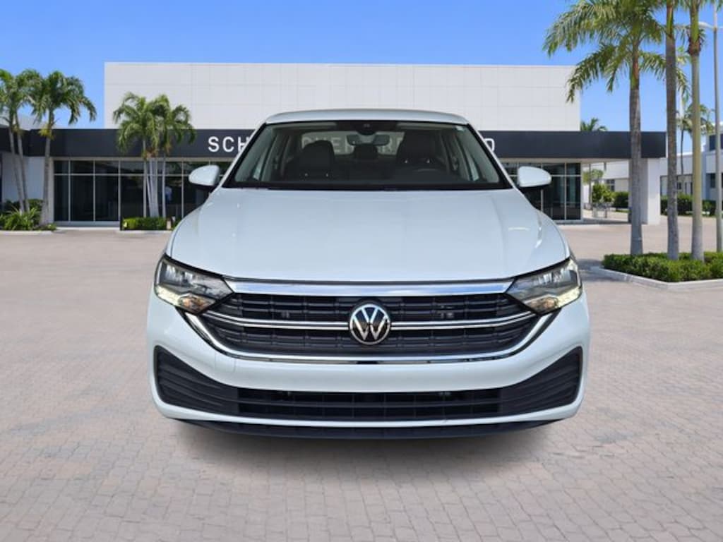 Used 2024 Volkswagen Jetta 1.5T SE Sedan