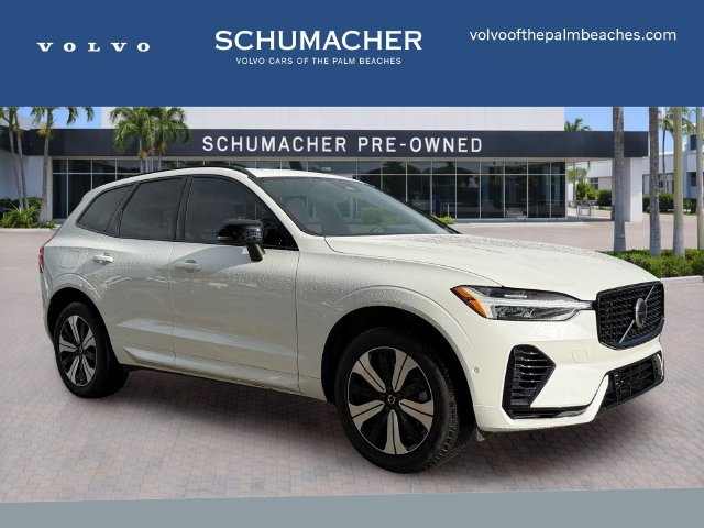 2024 Volvo XC60 Recharge Plug-In Hybrid T8 Plus Dark Theme SUV