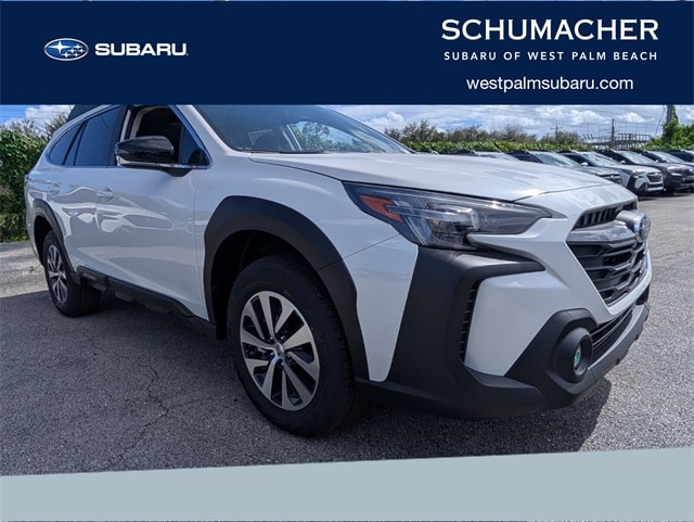 2025 Subaru Outback Premium's photo