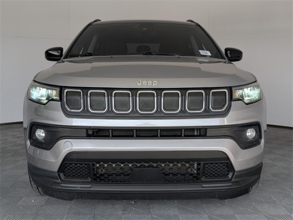 Used 2022 Jeep Compass Latitude SUV