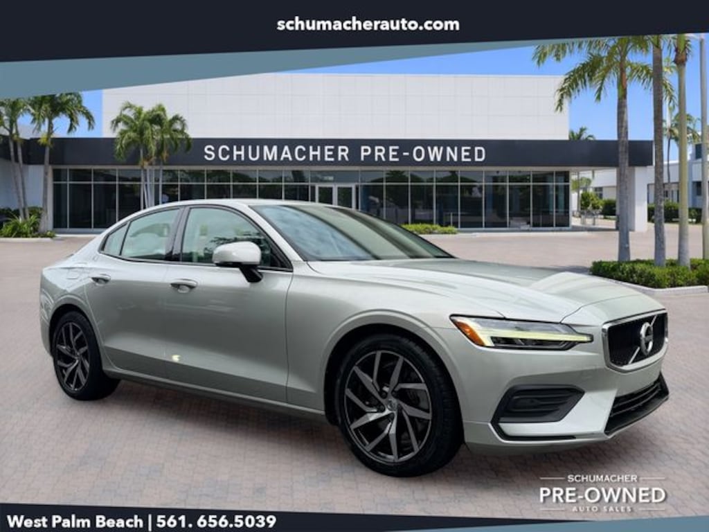 Used 2019 Volvo S60 T6 Momentum Sedan
