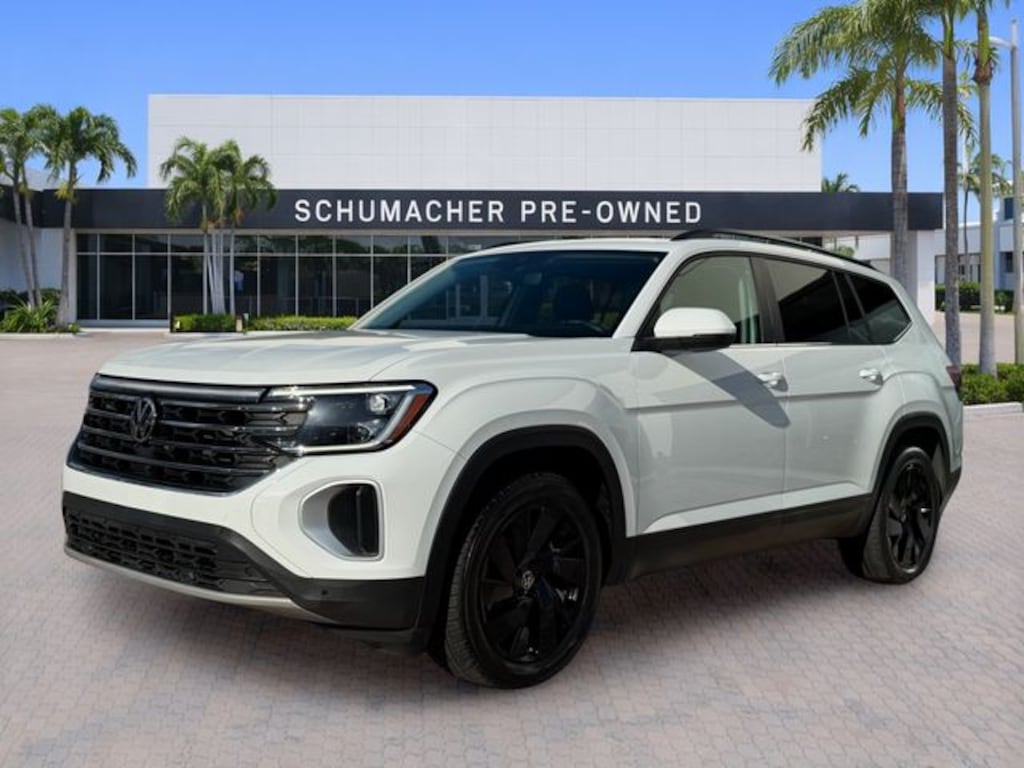 Used 2024 Volkswagen Atlas 2.0T SE w/Technology SUV