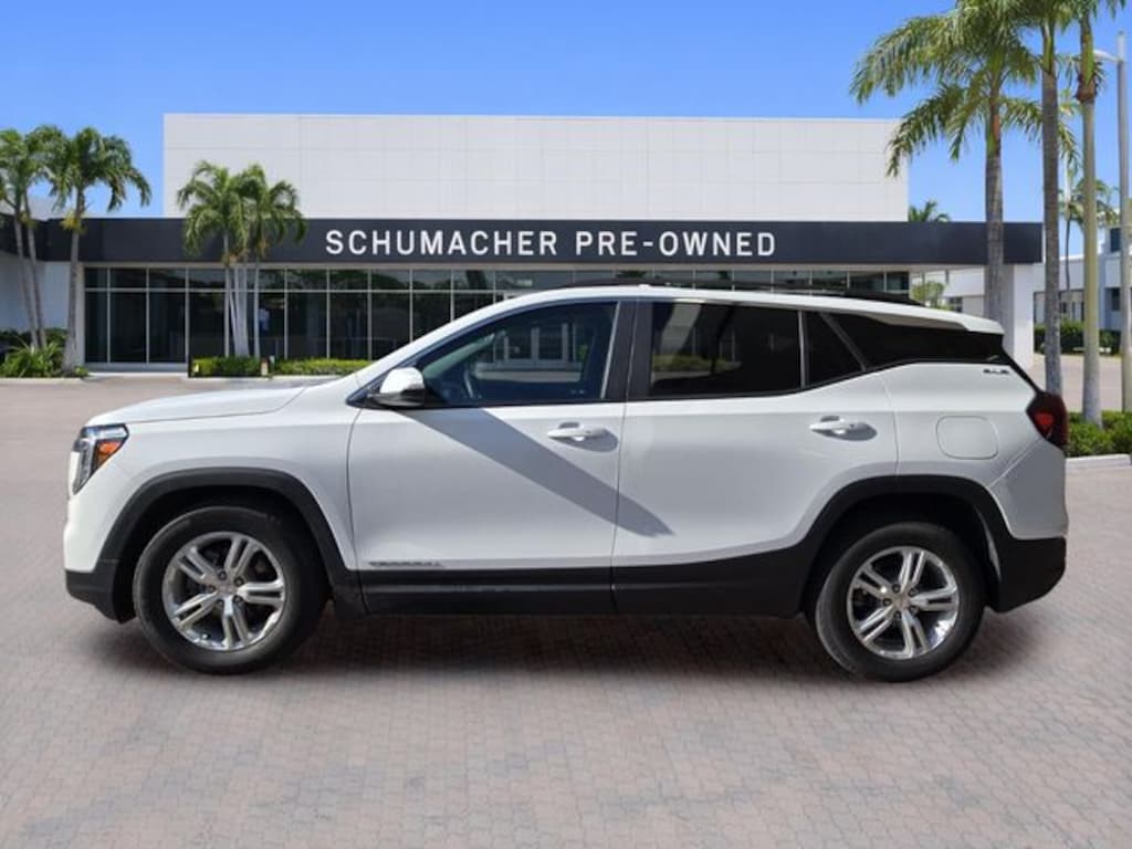 Used 2023 GMC Terrain SLE SUV