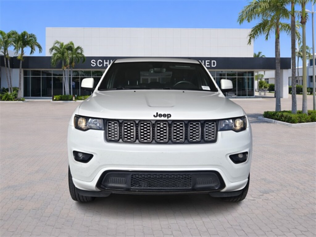 Used 2019 Jeep Grand Cherokee Laredo SUV