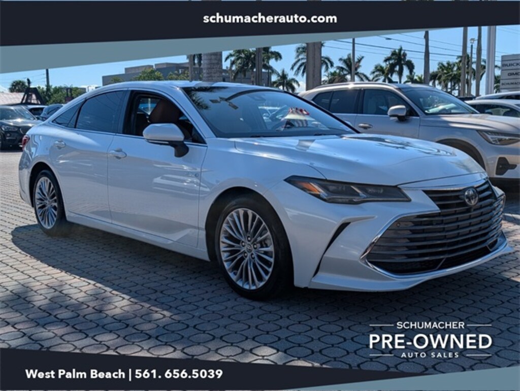 Used 2019 Toyota Avalon Hybrid Limited Sedan